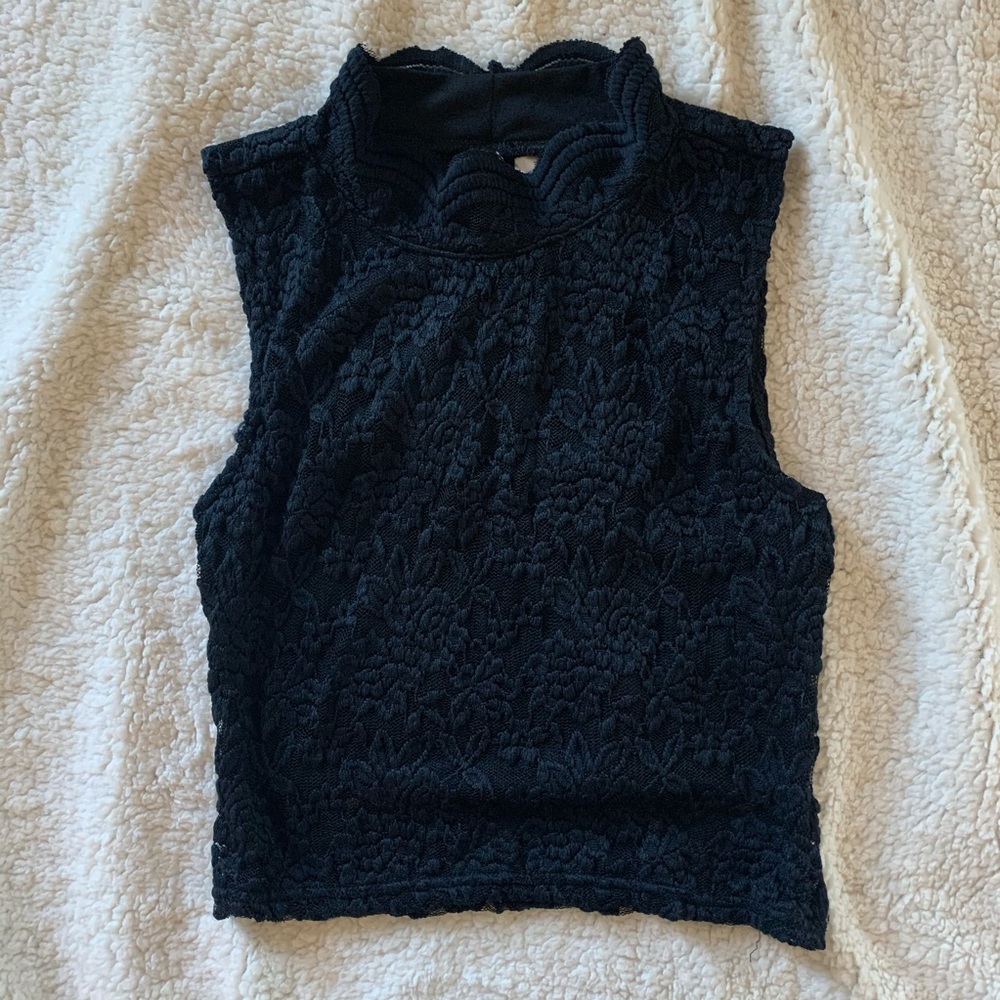 Lace mock neck crop top